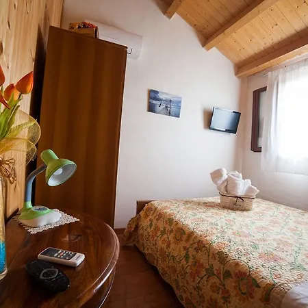 Acqua Di Mare Bed & Breakfast Locogrande