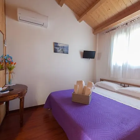 Acqua Di Mare Bed & Breakfast Locogrande